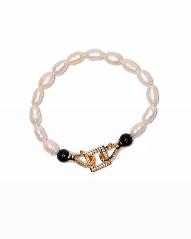 Pearl Code – Bracciale con perle bianche e nere, ottone